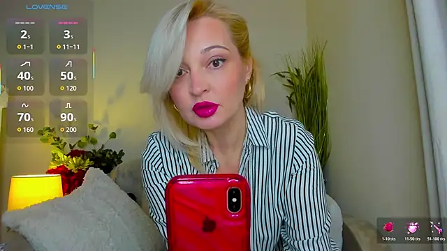 Milena candyy online show from 04/28/26, 06:57
