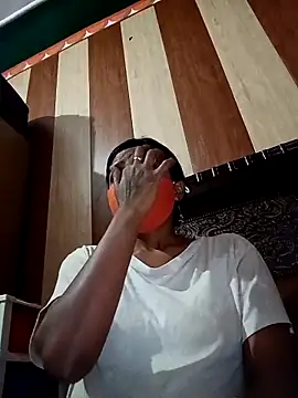 Scheme SS online show from 03/22/25, 04:04