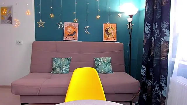 Xloe Queen online show from 12/25/24, 09:56