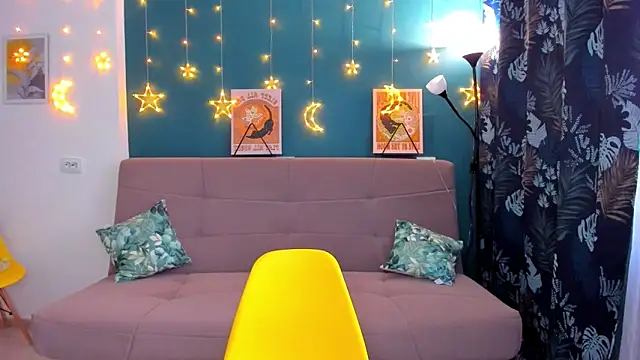 Xloe Queen online show from 01/14/25, 08:09