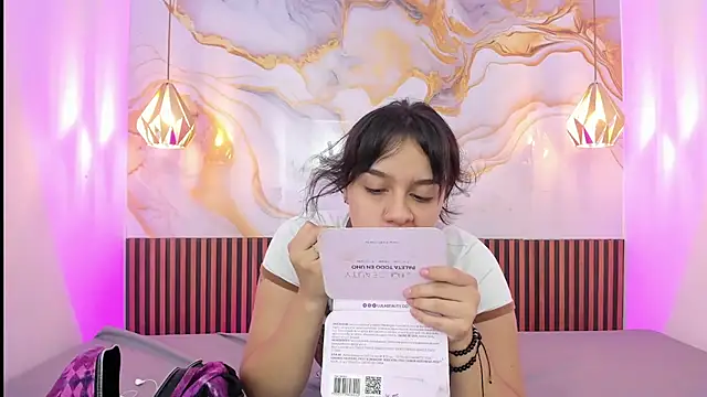 MelissaGilll online show from 10/25/25, 07:30