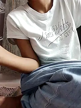 Snapshot of shalini_fire chatting on 09/20/25, 10:05 shalini fire online show from 09/20/25, 10:05