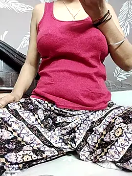 Snapshot of shalini_fire chatting on 10/29/25, 06:09 shalini fire online show from 10/29/25, 06:09