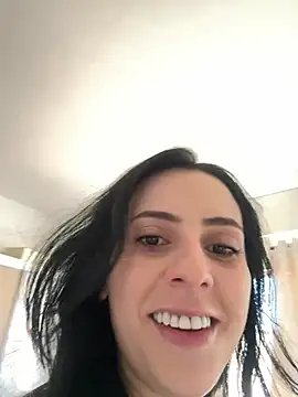 Morguisssz online show from 04/05/26, 02:25