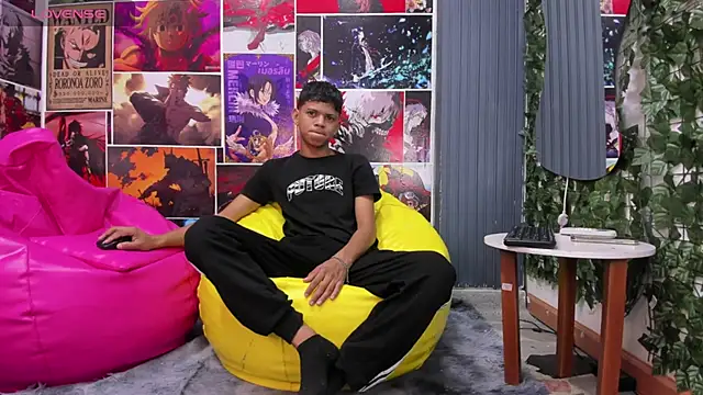 Snapshot of Jeffry_wolvess chatting on 01/12/25, 12:12 Jeffry wolvess online show from 01/12/25, 12:12