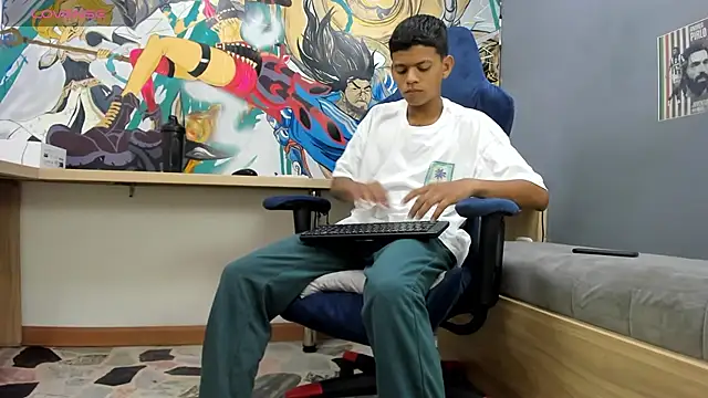 Snapshot of Jeffry_wolvess chatting on 03/15/25, 12:13 Jeffry wolvess online show from 03/15/25, 12:13