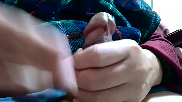 Snapshot of chome_suke chatting on 01/01/25, 01:37 chome suke online show from 01/01/25, 01:37