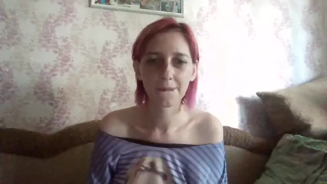Snapshot of Ketti_mom chatting on 06/29/26, 01:22 Ketti mom online show from 06/29/26, 01:22