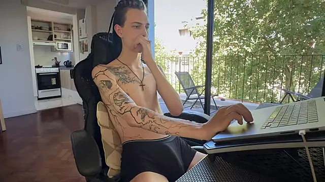 Den BlueXx online show from 03/19/26, 05:50