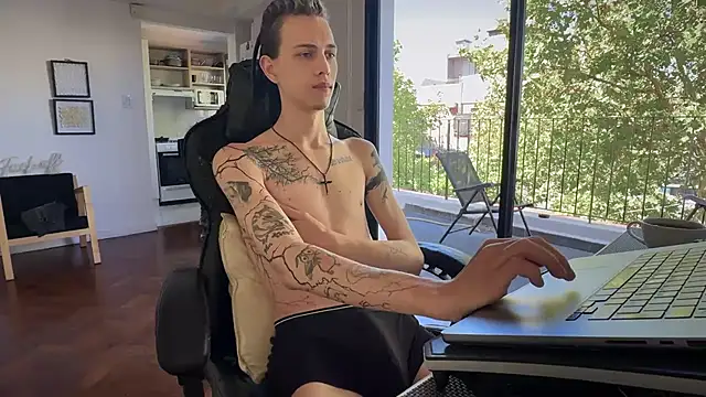 Den BlueXx online show from 03/24/26, 02:44