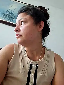 Snapshot of nidia2026 chatting on 02/18/25, 12:39 nidia2026 online show from 02/18/25, 12:39