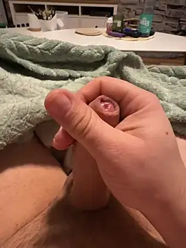 daniii27u online show from 04/02/26, 11:13