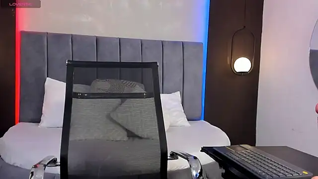 bella gibson online show from 02/16/25, 11:38