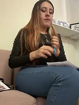 SarahXRusso online show from 12/28/24, 10:55