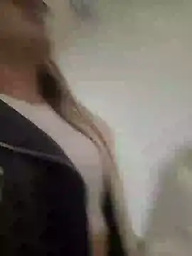 SarahXRusso online show from 01/30/25, 09:36