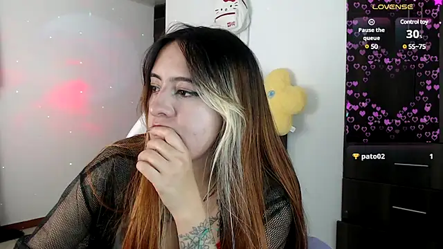 SarahXRusso online show from 02/25/25, 10:07