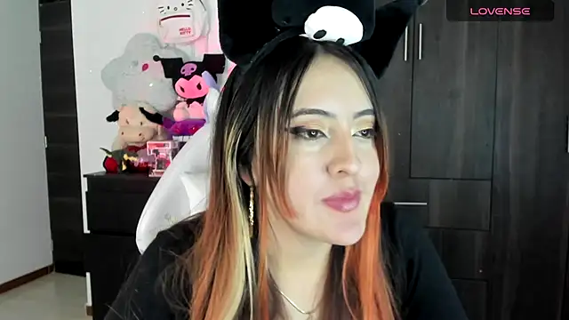 SarahXRusso online show from 03/04/25, 06:26