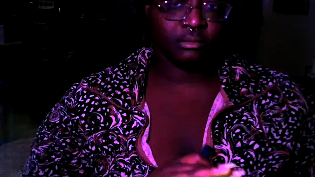 BigKittyRaven online show from 12/07/24, 10:17