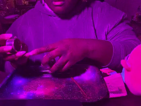 BigKittyRaven online show from 12/09/24, 05:40