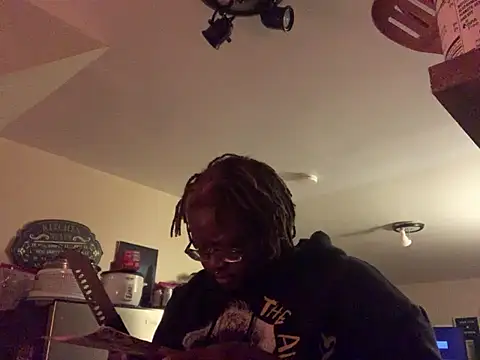 BigKittyRaven online show from 12/09/24, 10:41