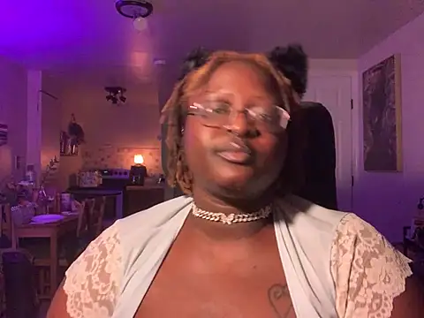 BigKittyRaven online show from 12/10/24, 04:56