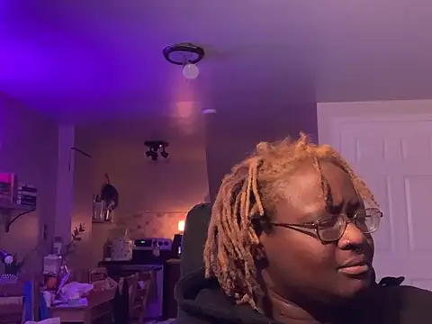 BigKittyRaven online show from 12/25/24, 02:25