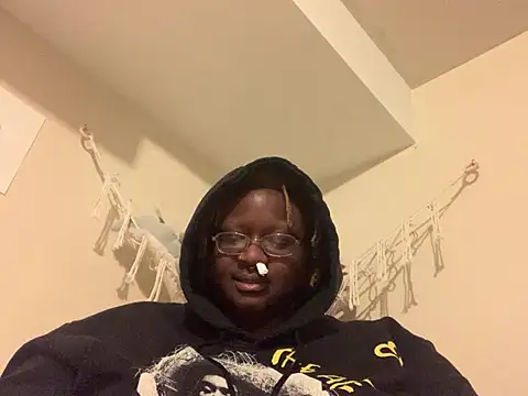 BigKittyRaven online show from 01/02/25, 04:09