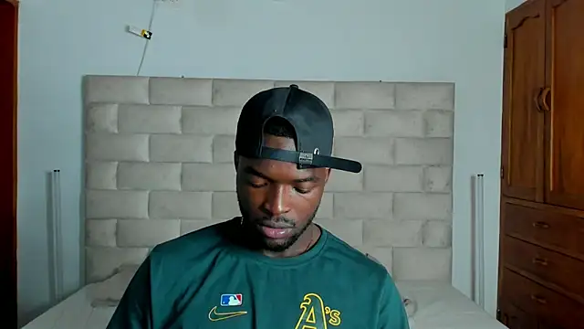 Dylan Taylor online show from 02/15/26, 07:51