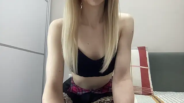 Snapshot of burningangel chatting on 03/14/25, 06:32 burningangel online show from 03/14/25, 06:32