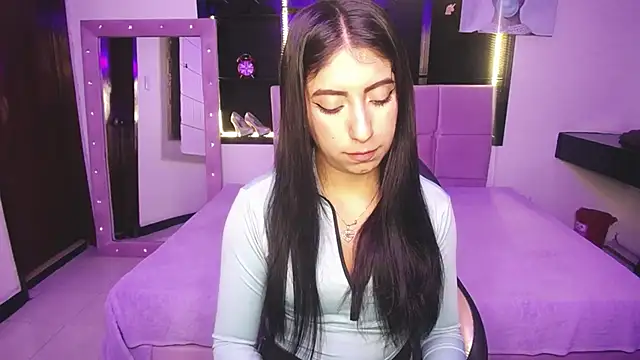 Snapshot of Angela_Diaz_ chatting on 02/04/25, 03:36 Angela Diaz online show from 02/04/25, 03:36