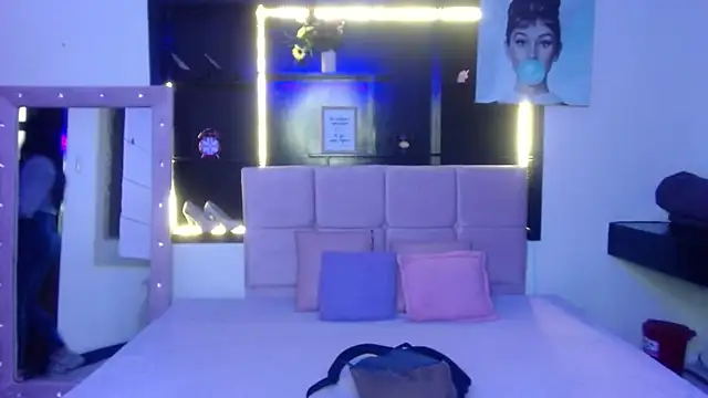 Snapshot of Angela_Diaz_ chatting on 02/06/25, 11:54 Angela Diaz online show from 02/06/25, 11:54