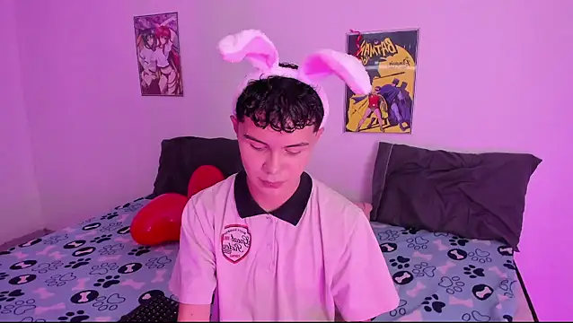 crushnier online show from 02/17/25, 06:04