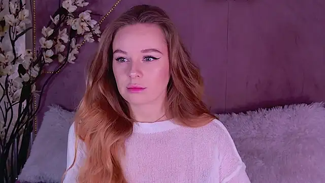 BeatriceEsmont online show from 12/16/25, 08:25