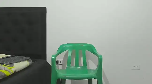 Snapshot of latin_bbc chatting on 01/11/25, 01:59 latin bbc online show from 01/11/25, 01:59