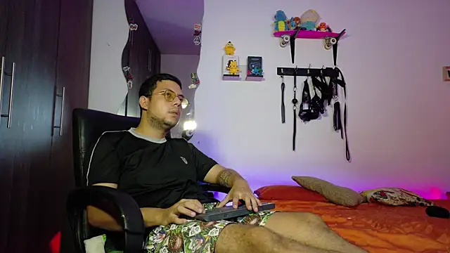 Nymphobuddies online show from 01/19/26, 12:36