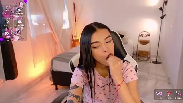 AnabelWolf online show from 11/15/25, 03:52