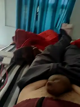 Snapshot of shale26 chatting on 12/09/24, 06:23 shale26 online show from 12/09/24, 06:23