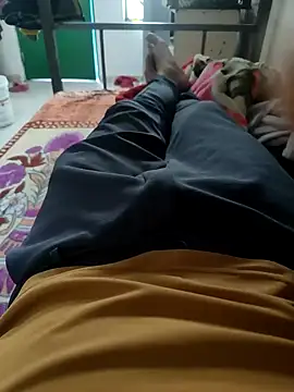 Snapshot of shale26 chatting on 01/02/25, 06:40 shale26 online show from 01/02/25, 06:40