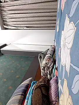 Snapshot of samee00721 chatting on 01/14/25, 02:22 samee00721 online show from 01/14/25, 02:22