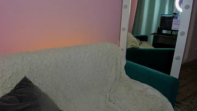 Snapshot of Lisa_Payne chatting on 01/07/25, 08:03 Lisa Payne online show from 01/07/25, 08:03