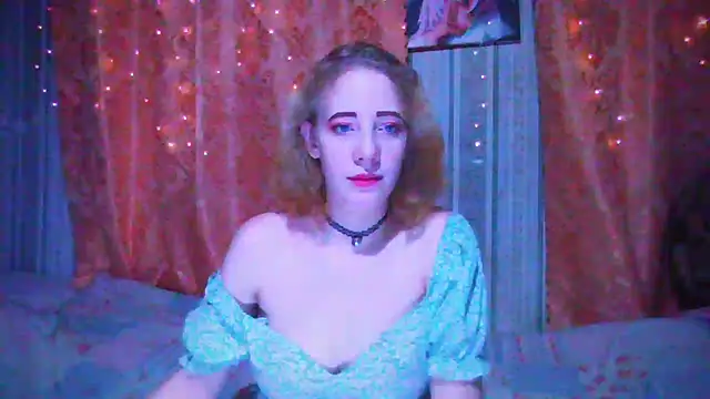 Snapshot of MelxMellie chatting on 12/21/24, 05:51 MelxMellie online show from 12/21/24, 05:51