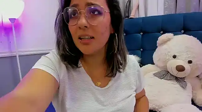 Pandoracherry online show from 02/15/25, 08:54