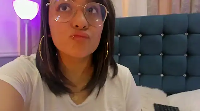 Pandoracherry online show from 03/10/25, 12:15