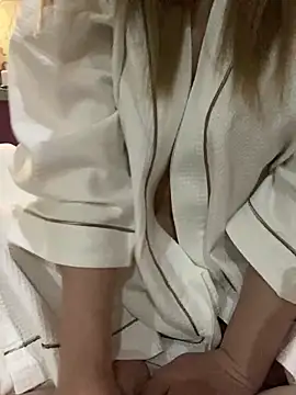 Remi official online show from 12/15/24, 02:05