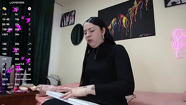 Emily-Hott- online show from 12/19/24, 12:12