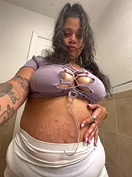 Snapshot of shyfr34k chatting on 12/12/24, 02:48 shyfr34k online show from 12/12/24, 02:48