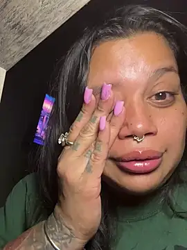 Snapshot of shyfr34k chatting on 03/07/25, 06:02 shyfr34k online show from 03/07/25, 06:02