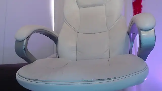 Xileny-Halliwey online show from 11/16/25, 03:50