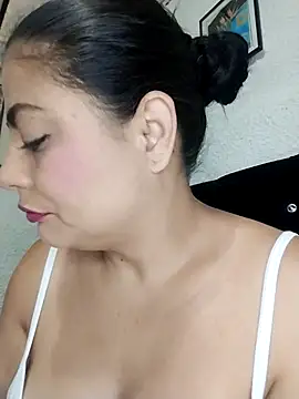 ElizabethWeil online show from 03/03/26, 01:06