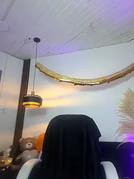 salome drasin online show from 10/17/25, 05:21